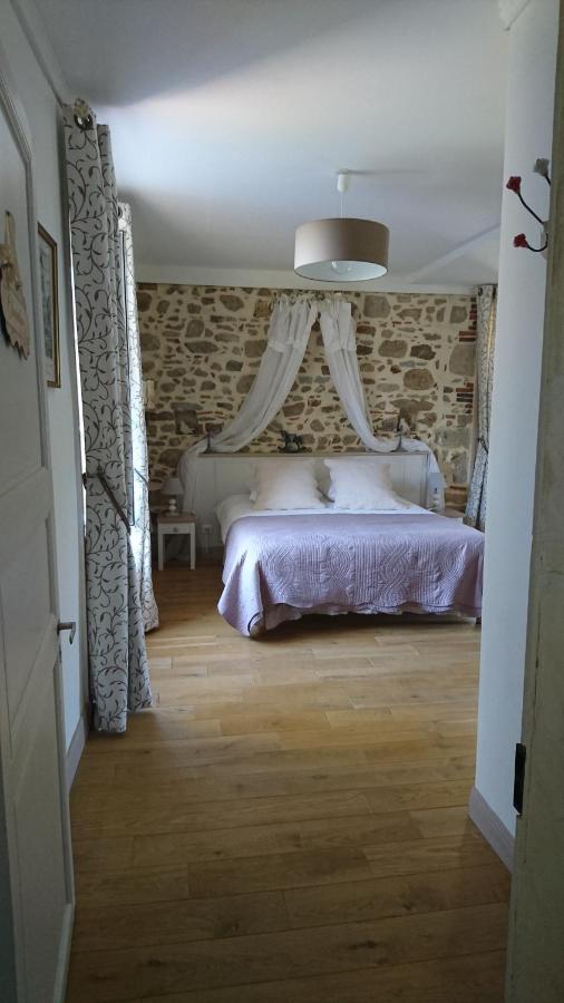 Le Manoir "Aux Douves" Bed & Breakfast Bazoges-en-Paillers Eksteriør bilde