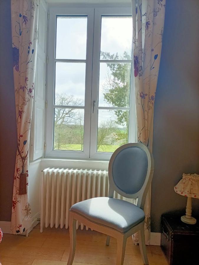 Le Manoir "Aux Douves" Bed & Breakfast Bazoges-en-Paillers Eksteriør bilde