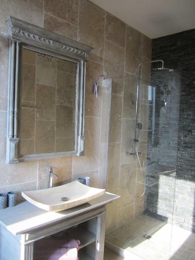 Le Manoir "Aux Douves" Bed & Breakfast Bazoges-en-Paillers Eksteriør bilde